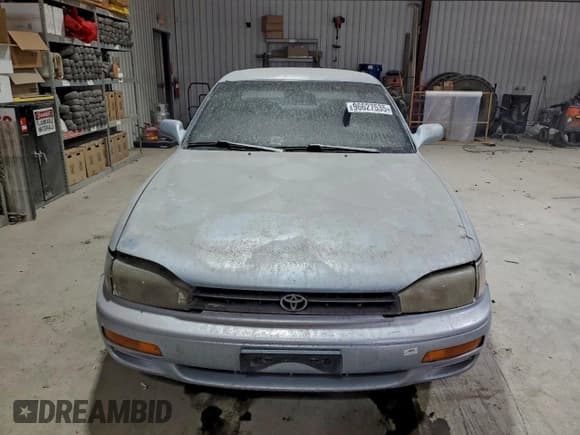 ✅ 1992 Toyota Camry LE • VIN: JT2SK12E5N0009505 • Lot: 96627535. Wystawiony na Copart z przebiegiem 231 706 mil. Bezpłatny archiwum sprzedaży aukcyjnych z USA i szczegółowy raport historii pojazdu na DreamBid. Zdjęcie 5.