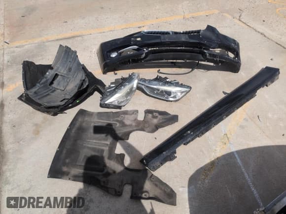 ✅ 2015 BMW 3 Series 328i xDrive • VIN: WBA3B5G52FNS13918 • Лот: 65646895. Опубликован ранее на Copart с пробегом 79 828 миль. Бесплатный доступ к архиву аукционных продаж из США и подробный отчёт об истории автомобиля на DreamBid. Изображение 12.