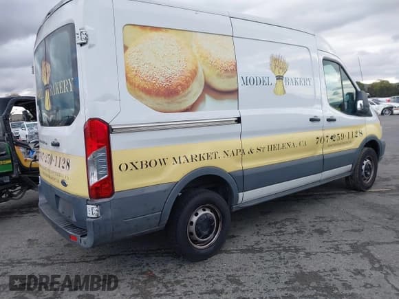 ✅ 2018 Ford Transit • VIN: 1FTYR1CM7JKA52048 • Лот: 43599870. Опубликован ранее на IAAI с пробегом 186 305 миль. Бесплатный доступ к архиву аукционных продаж из США и подробный отчёт об истории автомобиля на DreamBid. Изображение 4.