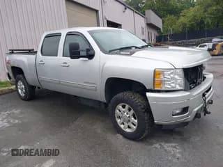 ✅ 2013 Chevrolet Silverado 2500HD LTZ • VIN: 1GC1KYE81DF183939 • Лот: 37414786. Опубликован ранее на IAAI с пробегом 217 968 миль. Бесплатный доступ к архиву аукционных продаж из США и подробный отчёт об истории автомобиля на DreamBid. Изображение 1.