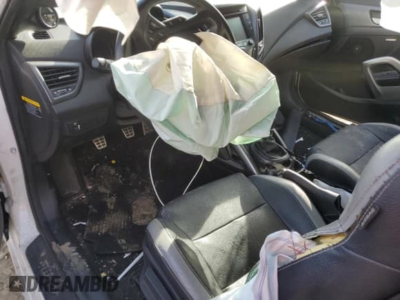 ✅ 2016 Hyundai Veloster Turbo Rally Edition • VIN: KMHTC6AE1GU283461 • Lot: 42947155. Wystawiony na Copart z przebiegiem 81 484 mil. Bezpłatny archiwum sprzedaży aukcyjnych z USA i szczegółowy raport historii pojazdu na DreamBid. Zdjęcie 8.