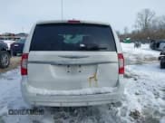 ✅ 2016 Chrysler Town & Country Touring L Anniversary Edition • VIN: 2C4RC1CG4GR200487 • Лот: 41602657. Опубликован ранее на IAAI с пробегом 119 115 миль. Бесплатный доступ к архиву аукционных продаж из США и подробный отчёт об истории автомобиля на DreamBid. Изображение 15.