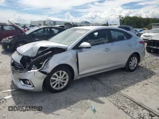 ✅ 2020 Hyundai Accent SEL • VIN: 3KPC24A68LE110128 • Лот: 82096735. Опубликован ранее на Copart с пробегом 24 168 миль. Бесплатный доступ к архиву аукционных продаж из США и подробный отчёт об истории автомобиля на DreamBid. Изображение 1.
