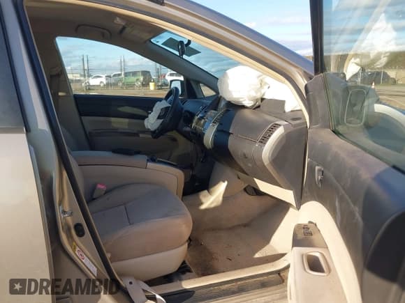 ✅ 2004 Toyota Prius • VIN: JTDKB20U140039512 • Lot: 43702677. Wystawiony na IAAI z przebiegiem 288 415 mil. Bezpłatny archiwum sprzedaży aukcyjnych z USA i szczegółowy raport historii pojazdu na DreamBid. Zdjęcie 5.