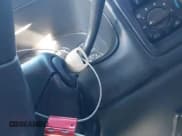 ✅ 2001 Chevrolet Silverado 2500HD LS • VIN: 1GCHK23U51F199522 • Lot: 41552550. Wystawiony na IAAI z przebiegiem 291 272 mil. Bezpłatny archiwum sprzedaży aukcyjnych z USA i szczegółowy raport historii pojazdu na DreamBid. Zdjęcie 11.