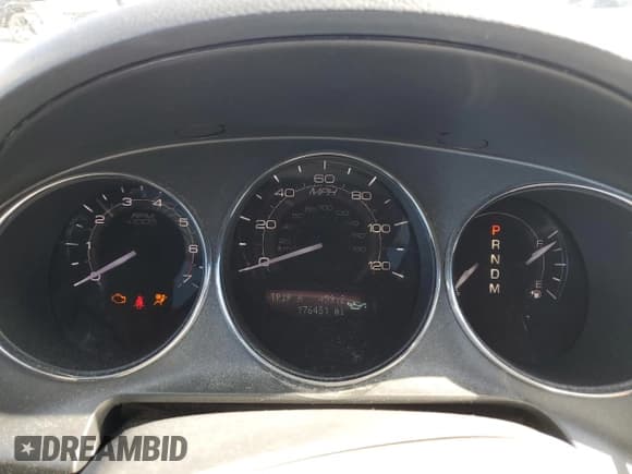 ✅ 2010 Lincoln MKZ • VIN: 3LNHL2GC7AR601053 • Lot: 54455795. Listed on Copart with 176,451 mi. Free auction sales archive from the USA and detailed vehicle history report at DreamBid. Image 9.