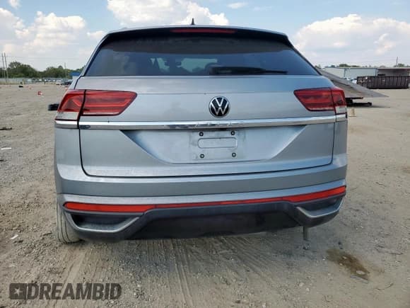 ✅ 2021 Volkswagen Atlas S • VIN: 1V2AC2CA9MC204374 • Lot: 83822435. Listed on Copart with 63,751 mi. Free auction sales archive from the USA and detailed vehicle history report at DreamBid. Image 6.