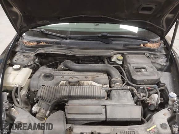 ✅ 2011 Volvo S40 • VIN: YV1672MS1B2549656 • Lot: 43445739. Wystawiony na IAAI z przebiegiem 160 920 mil. Bezpłatny archiwum sprzedaży aukcyjnych z USA i szczegółowy raport historii pojazdu na DreamBid. Zdjęcie 10.