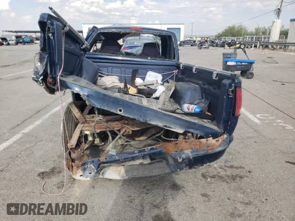 2000 Chevrolet S-10 LS с VIN 1GCCS1953Y8273152, выставлен на аукционе Copart как лот 65628724 с пробегом 237 936 миль миль и На запчасти • Non repairable. История ставок и продаж доступна на DreamBid. Изображение 6.