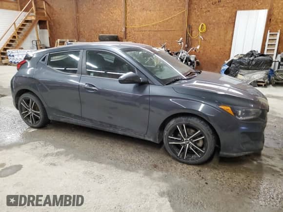 2019 Hyundai Veloster 2.0 with VIN KMHTG6AF9KU017191, listed as a Copart auction lot 42692935 with 135,892 mi miles and Salvage title. Bid and sale history available at DreamBid. Image 4.