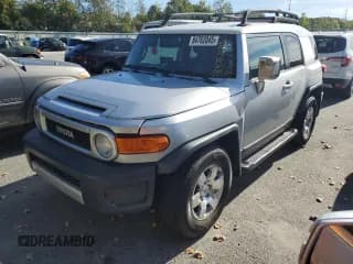 ✅ 2008 Toyota FJ Cruiser • VIN: JTEZU11F88K006502 • Lot: 84762045. Listed on Copart with 215,579 mi. Free auction sales archive from the USA and detailed vehicle history report at DreamBid. Image 1.