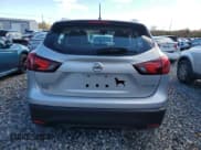 ✅ 2019 Nissan Rogue S • VIN: JN1BJ1CR5KW626135 • Lot: 90639455. Wystawiony na Copart z przebiegiem 75 288 mil. Bezpłatny archiwum sprzedaży aukcyjnych z USA i szczegółowy raport historii pojazdu na DreamBid. Zdjęcie 6.