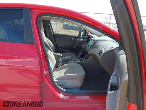 ✅ 2016 Chevrolet Cruze LS • VIN: 1G1BC5SM5G7289688 • Lot: 43498760. Listed on IAAI with 133,944 mi. Free auction sales archive from the USA and detailed vehicle history report at DreamBid. Image 5.