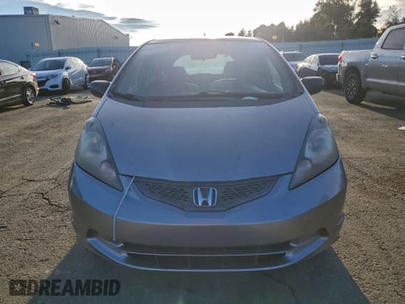 ✅ 2009 Honda Fit • VIN: JHMGE88219S055609 • Lot: 95073365. Listed on Copart with 185,948 mi. Free auction sales archive from the USA and detailed vehicle history report at DreamBid. Image 5.