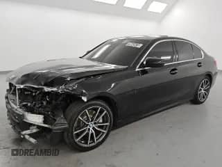 2020 BMW 3 Series 330i z VIN 3MW5R1J09L8B04106, wystawiony jako Copart lot #70643415 z przebiegiem Nie podano mil oraz Czysty tytuł • Clean title. Historia ofert i sprzedaży dostępna na DreamBid. Obrazek 1.