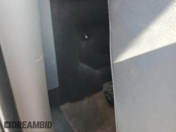 ✅ 2020 Chevrolet Silverado 1500 Work Truck • VIN: 3GCNWAEH6LG112102 • Lot: 81636845. Wystawiony na Copart z przebiegiem 142 295 mil. Bezpłatny archiwum sprzedaży aukcyjnych z USA i szczegółowy raport historii pojazdu na DreamBid. Zdjęcie 10.