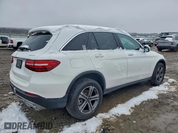 ✅ 2019 Mercedes-Benz GLC 300 • VIN: WDC0G4KBXKF641135 • Лот: 94959975. Опубликован ранее на Copart с пробегом 67 947 миль. Бесплатный доступ к архиву аукционных продаж из США и подробный отчёт об истории автомобиля на DreamBid. Изображение 3.