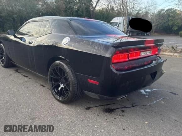 ✅ 2013 Dodge Challenger SXT • VIN: 2C3CDYAGXDH549092 • Lot: 84967784. Wystawiony na Copart z przebiegiem 117 991 mil. Bezpłatny archiwum sprzedaży aukcyjnych z USA i szczegółowy raport historii pojazdu na DreamBid. Zdjęcie 3.