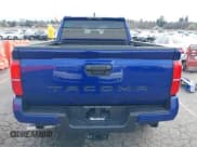 ✅ 2025 Toyota Tacoma SR • VIN: 3TMLB5JN2SM095448 • Лот: 41736119. Опубликован ранее на IAAI с пробегом 9 845 миль. Бесплатный доступ к архиву аукционных продаж из США и подробный отчёт об истории автомобиля на DreamBid. Изображение 17.