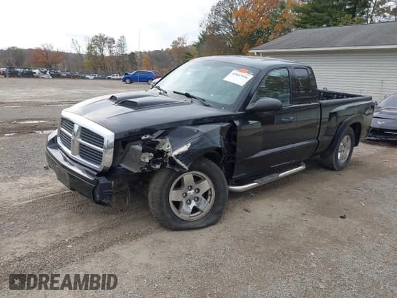 ✅ 2006 Dodge Dakota SLT • VIN: 1D7HW42N36S547476 • Lot: 43603516. Wystawiony na IAAI z przebiegiem 100 434 mil. Bezpłatny archiwum sprzedaży aukcyjnych z USA i szczegółowy raport historii pojazdu na DreamBid. Zdjęcie 2.