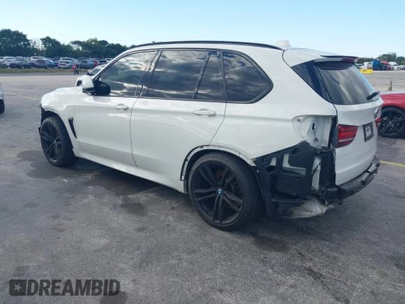 ✅ 2018 BMW X5 M • VIN: 5YMKT6C53J0Y83899 • Lot: 43655867. Wystawiony na IAAI z przebiegiem 37 734 mil. Bezpłatny archiwum sprzedaży aukcyjnych z USA i szczegółowy raport historii pojazdu na DreamBid. Zdjęcie 3.