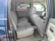 2006 Dodge Dakota ST z VIN 1D7HE28K16S505201, wystawiony jako Copart lot #70400104 z przebiegiem 112 803 mil mil oraz Szkoda całkowita • Salvage title. Historia ofert i sprzedaży dostępna na DreamBid. Obrazek 10.