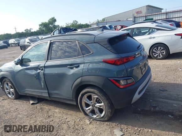✅ 2022 Hyundai Kona SEL • VIN: KM8K62AB8NU890469 • Lot: 42691887. Wystawiony na IAAI z przebiegiem 47 605 mil. Bezpłatny archiwum sprzedaży aukcyjnych z USA i szczegółowy raport historii pojazdu na DreamBid. Zdjęcie 14.