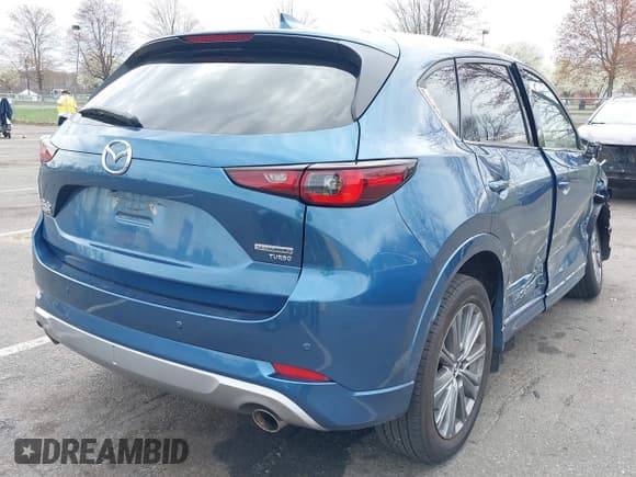✅ 2024 Mazda CX-5 Signature • VIN: JM3KFBXY2R0353455 • Lot: 41965921. Wystawiony na IAAI z przebiegiem 13 315 mil. Bezpłatny archiwum sprzedaży aukcyjnych z USA i szczegółowy raport historii pojazdu na DreamBid. Zdjęcie 4.