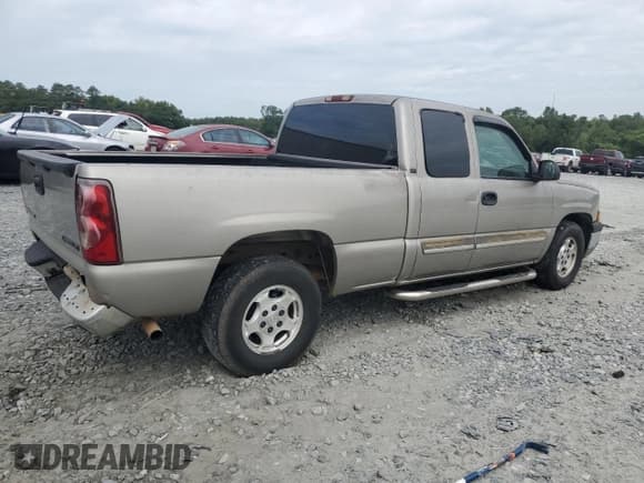 ✅ 2003 Chevrolet Silverado 1500 LS • VIN: 2GCEC19T531144085 • Лот: 71037364. Опубликован ранее на Copart с пробегом 157 032 миль. Бесплатный доступ к архиву аукционных продаж из США и подробный отчёт об истории автомобиля на DreamBid. Изображение 3.