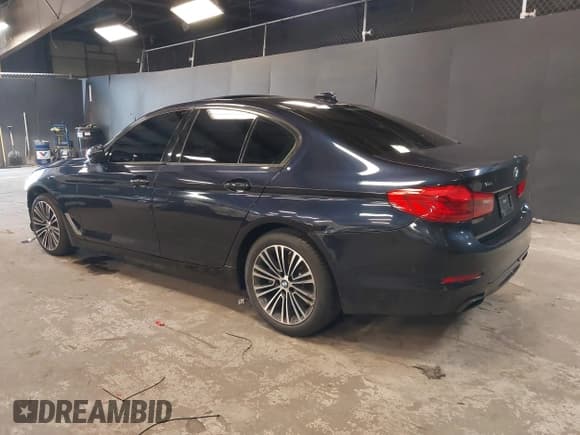 ✅ 2017 BMW 5 Series 540i xDrive • VIN: WBAJE7C36HWA03451 • Лот: 42012640. Опубликован ранее на IAAI с пробегом 65 193 миль. Бесплатный доступ к архиву аукционных продаж из США и подробный отчёт об истории автомобиля на DreamBid. Изображение 3.