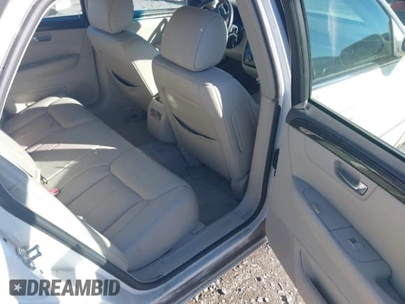 ✅ 2008 Cadillac DTS 1SC • VIN: 1G6KD57Y28U105748 • Лот: 43649946. Опубликован ранее на IAAI с пробегом 132 739 миль. Бесплатный доступ к архиву аукционных продаж из США и подробный отчёт об истории автомобиля на DreamBid. Изображение 8.