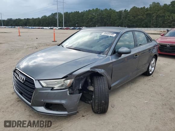 ✅ 2017 Audi A3 Premium • VIN: WAUAUGFF7H1040883 • Лот: 85934195. Опубликован ранее на Copart с пробегом 67 320 миль. Бесплатный доступ к архиву аукционных продаж из США и подробный отчёт об истории автомобиля на DreamBid. Изображение 1.