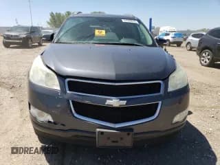 ✅ 2009 Chevrolet Traverse 2LT • VIN: 1GNEV23D09S155027 • Lot: 57628614. Wystawiony na Copart z przebiegiem 136 699 mil. Bezpłatny archiwum sprzedaży aukcyjnych z USA i szczegółowy raport historii pojazdu na DreamBid. Zdjęcie 5.