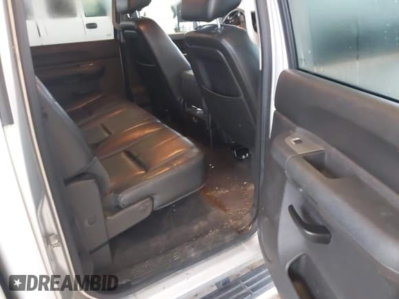 ✅ 2012 Chevrolet Silverado 2500HD LT • VIN: 1GC1KXCG6CF155105 • Лот: 43596140. Опубликован ранее на IAAI с пробегом 213 676 миль. Бесплатный доступ к архиву аукционных продаж из США и подробный отчёт об истории автомобиля на DreamBid. Изображение 8.