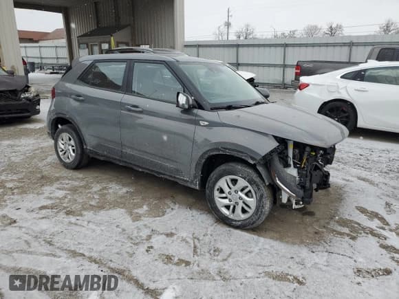 ✅ 2022 Hyundai Venue SE • VIN: KMHRB8A35NU140663 • Lot: 42063085. Listed on Copart with 35,906 mi. Free auction sales archive from the USA and detailed vehicle history report at DreamBid. Image 4.