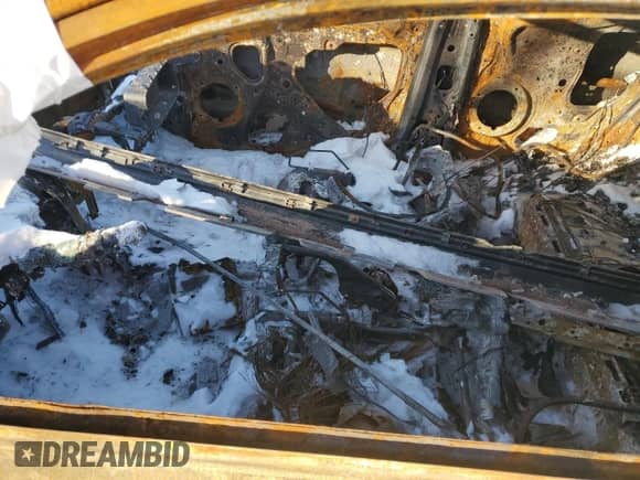 2022 Hyundai Veloster z VIN KMHT36AH0NU014309, wystawiony jako Copart lot #41969795 z przebiegiem Nie podano mil oraz Nie do naprawy • Non repairable. Historia ofert i sprzedaży dostępna na DreamBid. Obrazek 7.