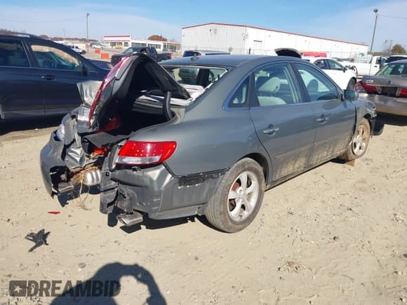 ✅ 2007 Hyundai Azera GLS • VIN: KMHFC46D07A241348 • Lot: 43569687. Listed on IAAI with Not provided. Free auction sales archive from the USA and detailed vehicle history report at DreamBid. Image 4.
