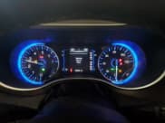 ✅ 2022 Chrysler Voyager LX • VIN: 2C4RC1CGXNR158890 • Lot: 66863195. Wystawiony na Copart z przebiegiem 99 645 mil. Bezpłatny archiwum sprzedaży aukcyjnych z USA i szczegółowy raport historii pojazdu na DreamBid. Zdjęcie 9.