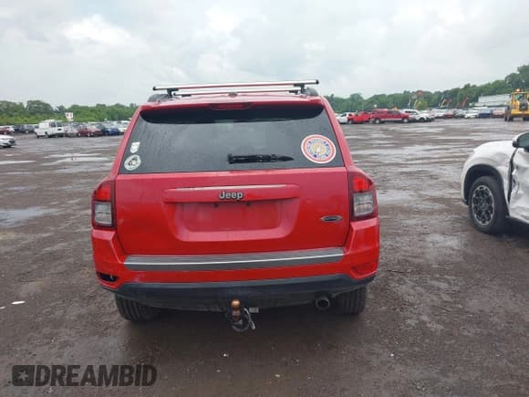 ✅ 2017 Jeep Compass Sport • VIN: 1C4NJCBA8HD166880 • Лот: 42593173. Опубликован ранее на IAAI с пробегом 110 397 миль. Бесплатный доступ к архиву аукционных продаж из США и подробный отчёт об истории автомобиля на DreamBid. Изображение 16.