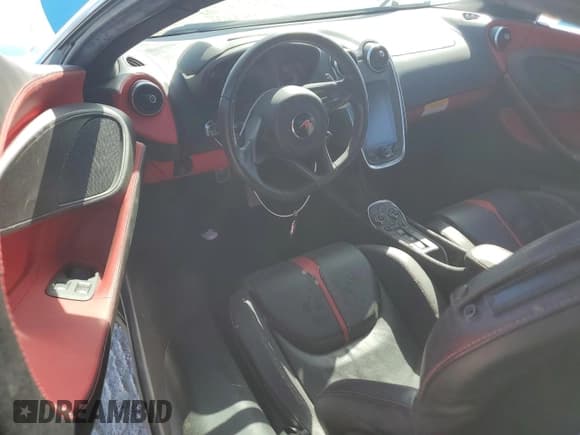 ✅ 2017 McLaren 570S • VIN: SBM13DAA8HW001360 • Лот: 75650664. Опубликован ранее на Copart с пробегом Не указан. Бесплатный доступ к архиву аукционных продаж из США и подробный отчёт об истории автомобиля на DreamBid. Изображение 8.