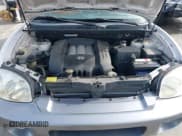 ✅ 2004 Hyundai Santa Fe GLS • VIN: KM8SC13D04U825535 • Lot: 43764247. Wystawiony na IAAI z przebiegiem 81 383 mil. Bezpłatny archiwum sprzedaży aukcyjnych z USA i szczegółowy raport historii pojazdu na DreamBid. Zdjęcie 10.