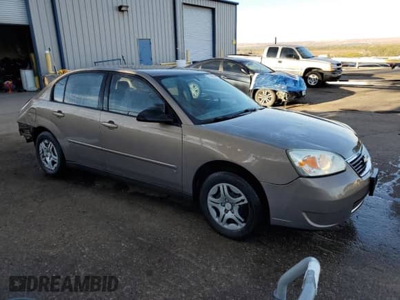 ✅ 2007 Chevrolet Malibu 1LS • VIN: 1G1ZS58F77F212255 • Lot: 77878624. Wystawiony na Copart z przebiegiem 185 845 mil mil. Skorzystaj z bezpłatnego archiwum sprzedaży aukcyjnych z USA i zobacz szczegółowy raport historii pojazdu na DreamBid. Zdjęcie 4.