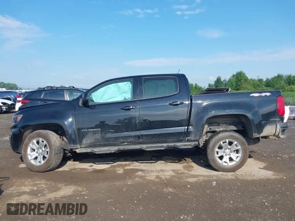 ✅ 2022 Chevrolet Colorado 4WD LT • VIN: 1GCGTCEN2N1297690 • Лот: 42642060. Опубликован ранее на IAAI с пробегом 18 837 миль. Бесплатный доступ к архиву аукционных продаж из США и подробный отчёт об истории автомобиля на DreamBid. Изображение 15.