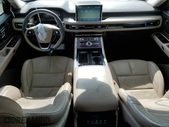 ✅ 2021 Lincoln Aviator Reserve • VIN: 5LM5J7WC9MGL03409 • Lot: 57794665. Wystawiony na Copart z przebiegiem 69 806 mil. Bezpłatny archiwum sprzedaży aukcyjnych z USA i szczegółowy raport historii pojazdu na DreamBid. Zdjęcie 8.