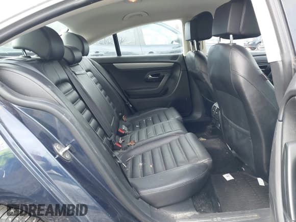 ✅ 2013 Volkswagen CC R-Line • VIN: WVWBP7ANXDE559880 • Lot: 43669359. Wystawiony na IAAI z przebiegiem 88 741 mil. Bezpłatny archiwum sprzedaży aukcyjnych z USA i szczegółowy raport historii pojazdu na DreamBid. Zdjęcie 8.