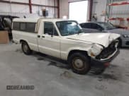 ✅ 1983 Mazda B-Series • VIN: JM2UC1213D0738249 • Lot: 41559333. Wystawiony na IAAI z przebiegiem 145 596 mil. Bezpłatny archiwum sprzedaży aukcyjnych z USA i szczegółowy raport historii pojazdu na DreamBid. Zdjęcie 1.