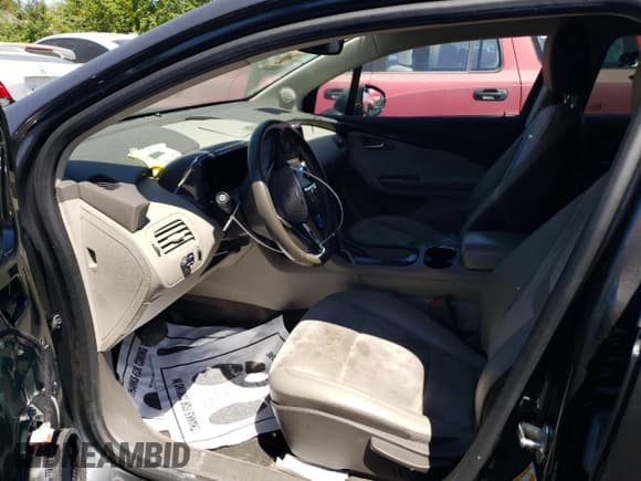 ✅ 2015 Chevrolet Volt • VIN: 1G1RD6E40FU103651 • Lot: 57288854. Wystawiony na Copart z przebiegiem 83 222 mil. Bezpłatny archiwum sprzedaży aukcyjnych z USA i szczegółowy raport historii pojazdu na DreamBid. Zdjęcie 7.