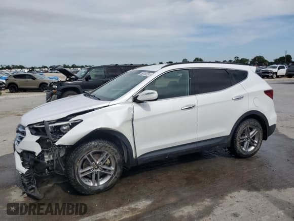 ✅ 2018 Hyundai Santa Fe 2.4L • VIN: 5NMZUDLB6JH102971 • Лот: 56756224. Опубликован ранее на Copart с пробегом 105 836 миль. Бесплатный доступ к архиву аукционных продаж из США и подробный отчёт об истории автомобиля на DreamBid. Изображение 1.