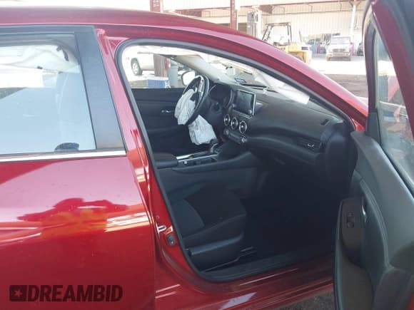 ✅ 2021 Nissan Sentra SV • VIN: 3N1AB8CV1MY281969 • Lot: 43377011. Wystawiony na IAAI z przebiegiem 73 927 mil. Bezpłatny archiwum sprzedaży aukcyjnych z USA i szczegółowy raport historii pojazdu na DreamBid. Zdjęcie 5.