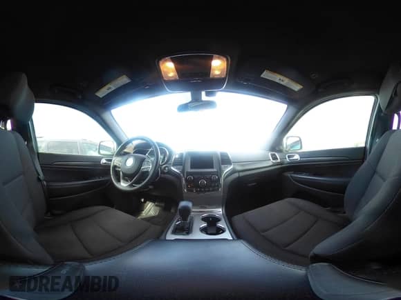 2018 Jeep Grand Cherokee Altitude z VIN 1C4RJFAGXJC504400, wystawiony jako IAAI lot #43318140 z przebiegiem 100 572 mil mil oraz . Historia ofert i sprzedaży dostępna na DreamBid. Obrazek 19.